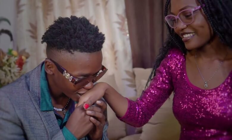Waxy Kay - M'dalitso Video