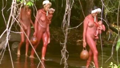 The Tribe That Still Walks And Live Nxked In The World Watch.